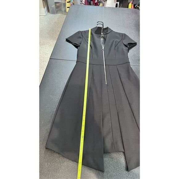 Cue Women's Mock Neck Short Sleeve Lined Zip Front A-Line Dress Black Size 8 - Picture 8 of 12